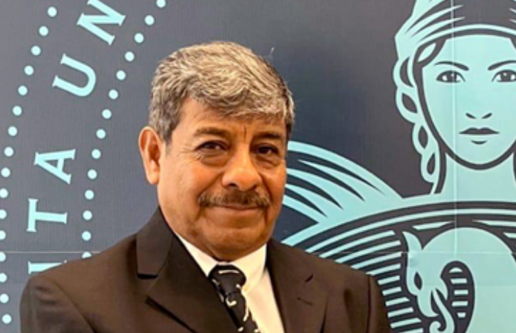 Estudiar en la BUAP a mis 72 años es un sueño: alumno de Ciencias Políticas