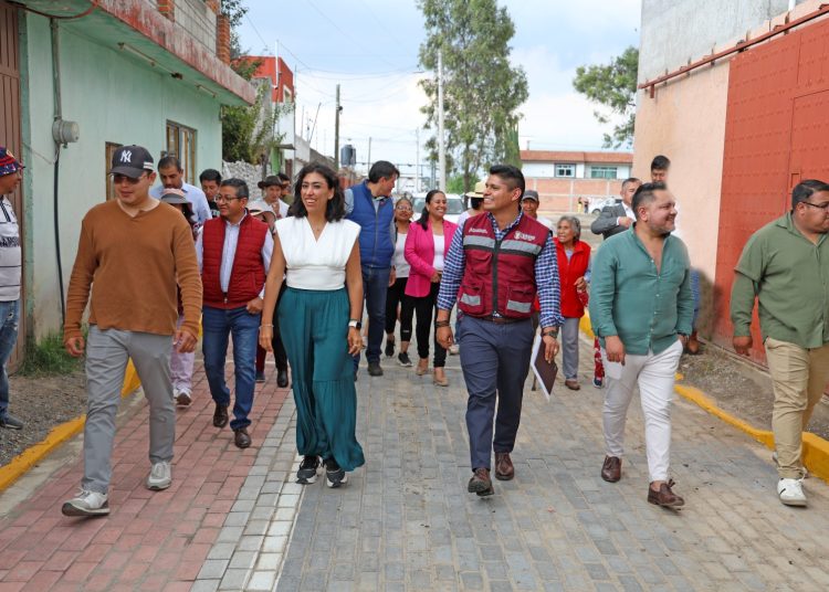 Omar Muñoz inaugura calle en Nuevo León