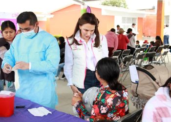 MariElise Budib da seguimiento al programa “Pequeños Imparables”