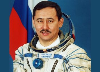 Muere cosmonauta Talgat Musabáev, quien pasó en total casi un año en el espacio