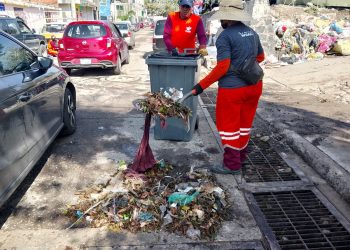 Refuerza Gobierno de la Ciudad limpieza de alcantarillas para prevenir inundaciones por lluvias