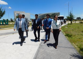 Líderes migrantes realizan recorrido en la Capital de la Tecnología y Sostenibilidad