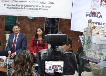 Avanza 50% obra comunitaria con módulos de maquinaria
