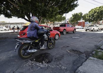 Ayuntamiento atenderá baches en vialidades de alto flujo vehicular