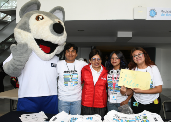 Lilia Cedillo supervisa segunda jornada de inscripción para nivel superior