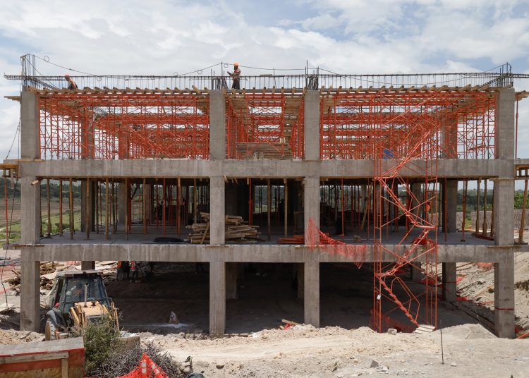 Construcción del Bachillerato Tecnológico BUAP en Zacachimalpa: avance del 45%