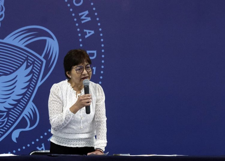 Lilia Cedillo recibe nombramiento como investigadora nacional nivel II