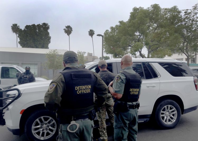Bajan en un 19% los arrestos de inmigrantes en julio en EE.UU.