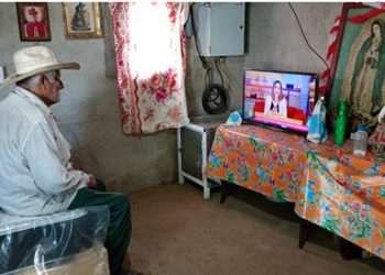 Con celdas solares Altosano Granjas Carroll detona electrificación rural