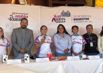 Revelan playera y medalla de la carrera ‘Corre por las Juventudes’