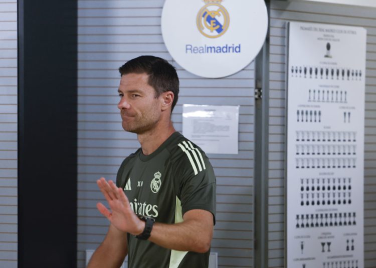 Puesta de largo del Real Madrid de Xabi Alonso