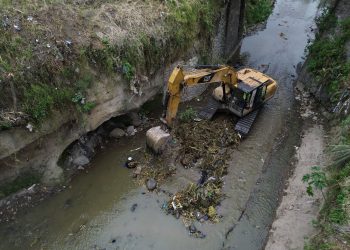 Gobierno de Puebla refuerza limpieza de ríos y barrancas ante temporada de lluvias