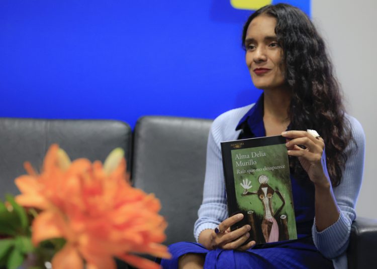 Alma Murillo: «Escribo con mucha rabia, con muchas emociones»