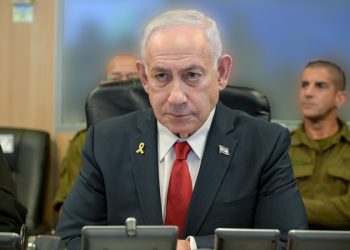 Netanyahu tilda de ‘accidente’ el doble bombardeo israelí al hospital Nasser