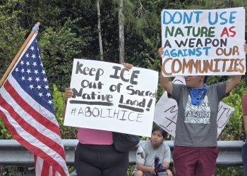 Juez impide a Trump recortar fondo a 34 ciudades santuario