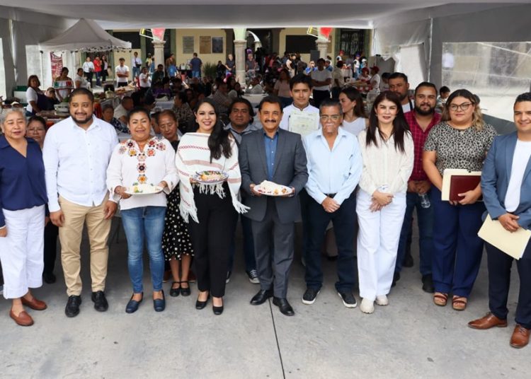Tonantzin Fernández invita a la Exposición Gastronómica del Chile en Nogada