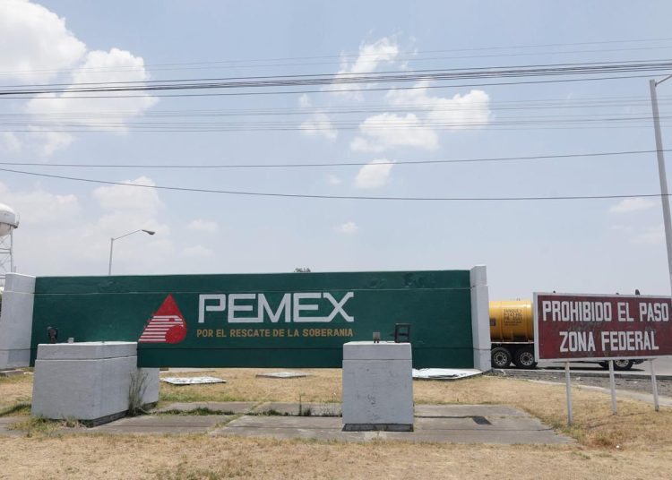 Se extiende desabasto de gasolina más allá de Puebla