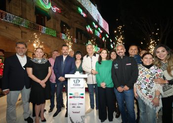 VIDEO: Chedraui iluminó el primer cuadro de la ciudad por las Fiestas Patrias 2025