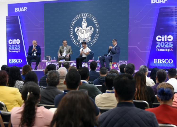 Docentes deben estar a la altura de las exigencias actuales: Lilia Cedillo