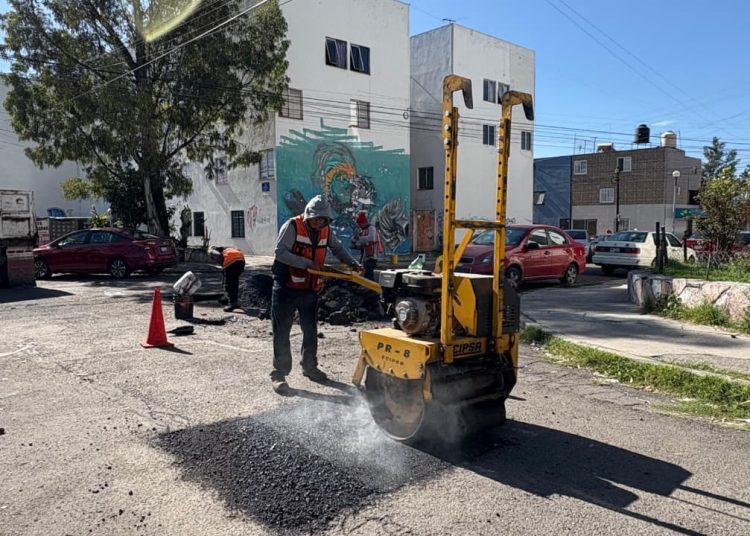 Atiende Gobierno de la Ciudad vialidades y calles de la Margarita