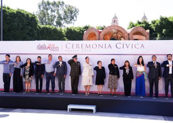 Lupita Cuautle fomenta principios de legalidad y transparencia en acto cívico