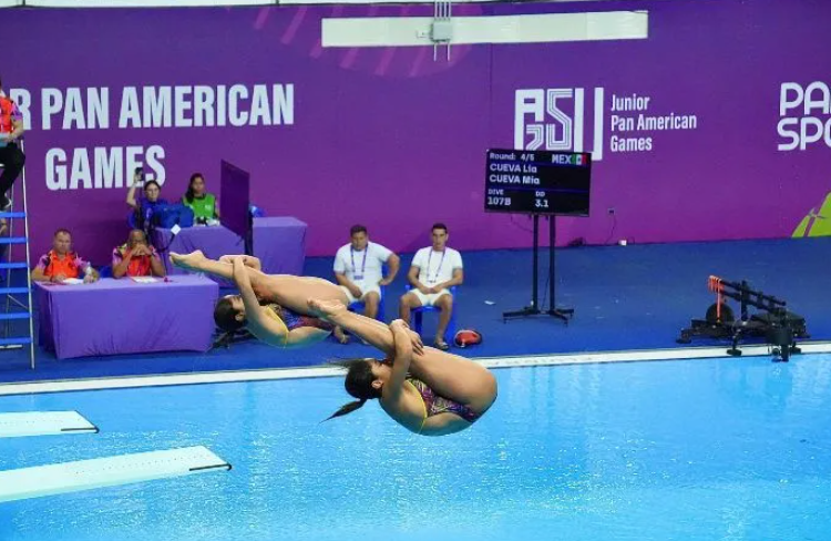 Mía y Lía Cueva conquistan el oro en clavados sincronizados de Panamericanos Junior 2025