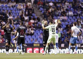 Triplete de Canales afianza al Monterrey en el primer lugar