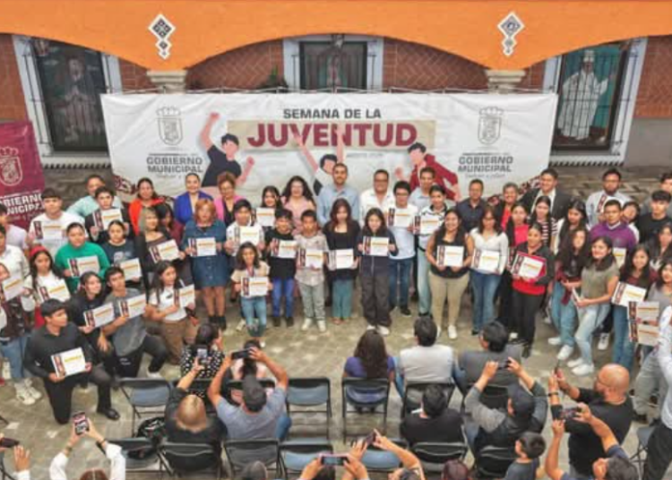 Gobierno de Cuautlancingo entrega “Premio Municipal de la Juventud”