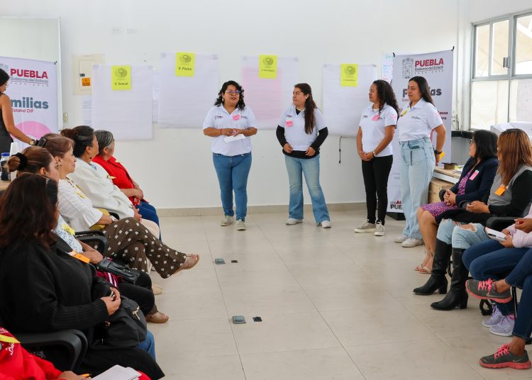 En Casas Carmen Serdán, Sedif imparte talleres para prevenir violencia de género
