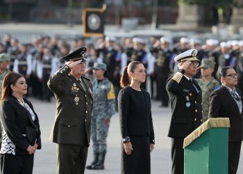 Presidenta de México conmemora sismos de 1985 y 2017