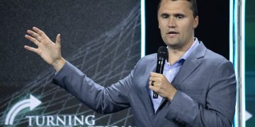 Charlie Kirk, el rostro joven del movimiento MAGA dispuesto a debatir