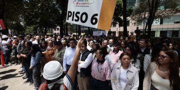 México realiza simulacro con alertas móviles a 40 años del sismo