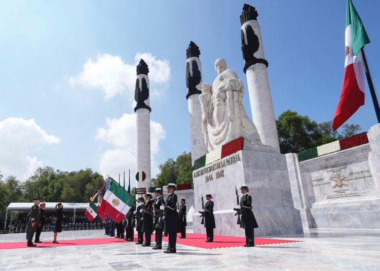 Encabeza Claudia Sheinbaum inicio de festejos patrios