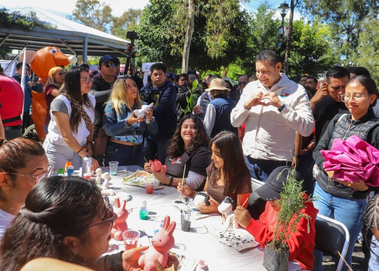 Gobierno estatal promueve la unidad familiar y reconstruir tejido social
