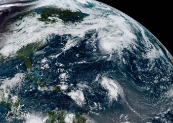 Tormenta Humberto se forma al este de Puerto Rico; podría ser huracán el sábado