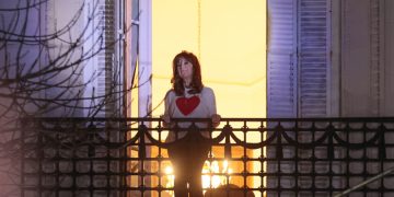 Cristina Fernández celebra desde su balcón el triunfo peronista 