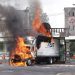 Queman camión en cuartel de CDMX tras protesta por Ayotzinapa