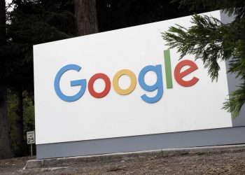 TelevisaUnivision acusa a Google de “impuesto hispano”