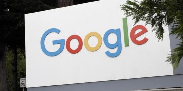 TelevisaUnivision acusa a Google de “impuesto hispano”