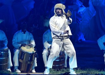 Propietario de casa que inspiró a Bad Bunny pide 1 millón por daños