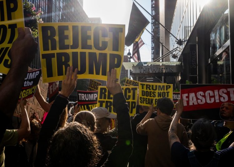 Iraníes protestan ante la ONU contra injerencia externa