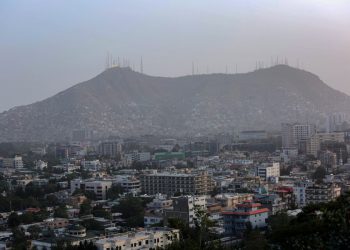 Afganistán, casi aislado por corte de internet y telecomunicaciones