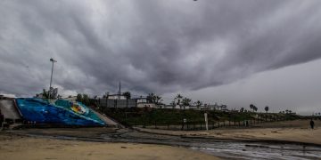 Huracán Lorena traerá lluvias y fuerte oleaje al noroeste de México