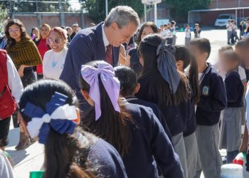 Pepe Chedraui refuerza infraestructura con el programa Escuela Imparable
