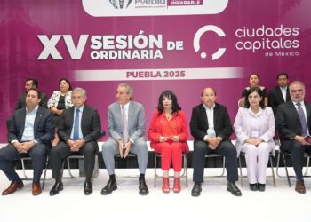 Gobiernos locales refuerzan cooperación en la Sesión Ordinaria de la ACCM encabezada en Puebla capital por Pepe Chedraui