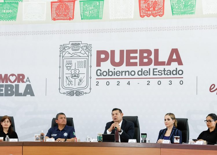 Gobierno refuerza trabajo con la sociedad contra inseguridad: Armenta