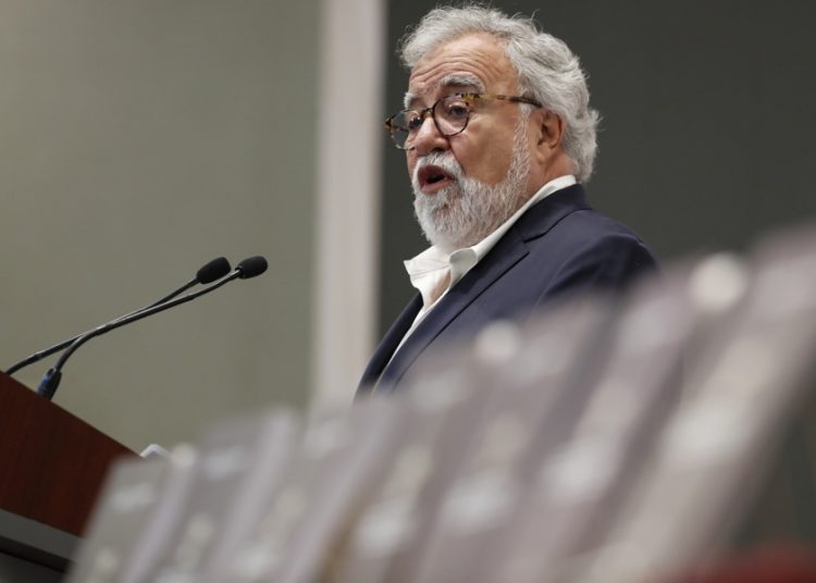 Sheinbaum designa a Encinas como representante de México ante la OEA