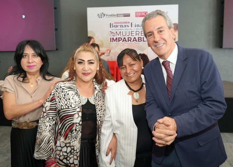 Ayuntamiento de Puebla reconoce a mujeres emprendedoras