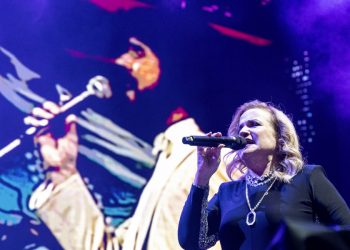 Pimpinela triunfa en su inicio de gira «Noticias del Amor»