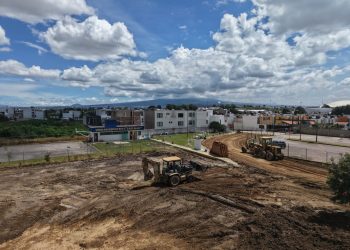 Muñoz supervisa avance de la rehabilitación del Complejo Deportivo San Juan